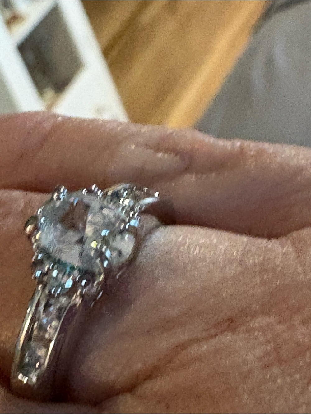 Classic Solitaire Round-Cut channel set SS ring